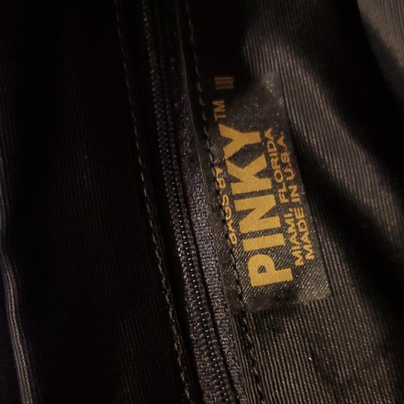 Pinky #6818-44 black printed cross body made in the USA - Picture 5 of 6